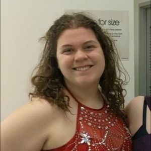 Meet your Posher, Lauren